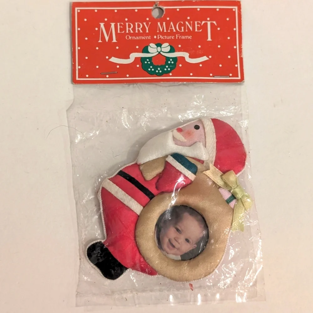 Vintage Merry Magnet Christmas Tree Ornament Picture Frame Magnetic NEW